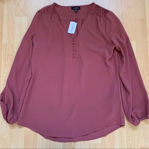 New Le Chateau Blouse